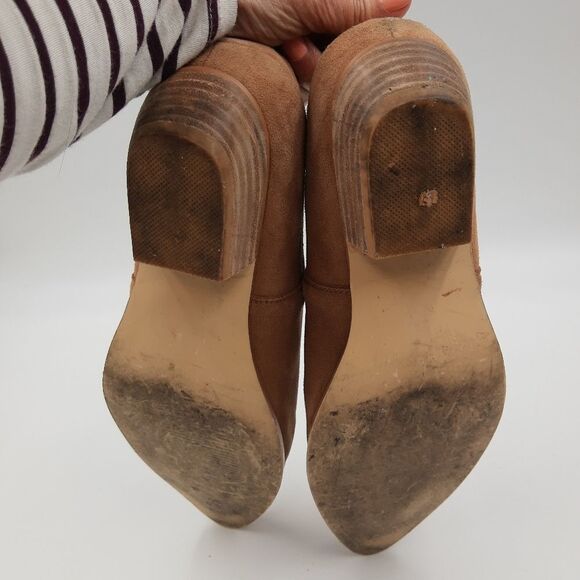Steve Madden ankle booties size 8.5 camel color pointed toe slight heel - Picture 11 of 11